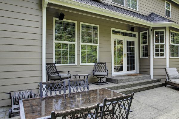 Spacious Patio
