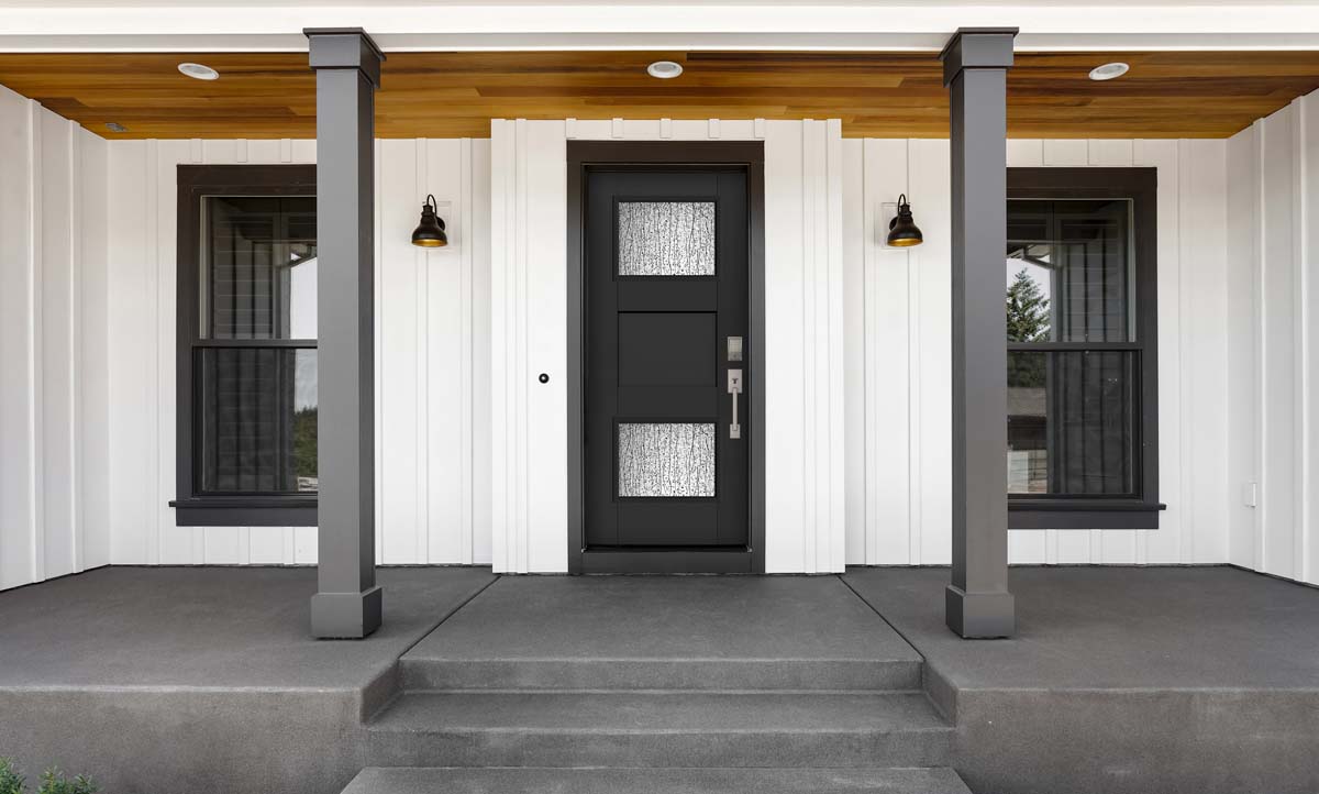 High-Contrast Entryway